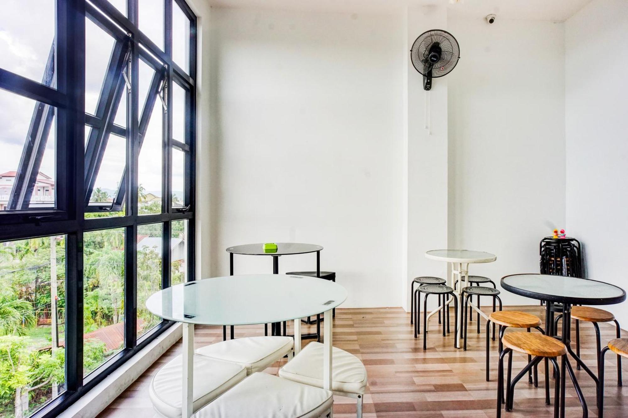 Capital O 94254 Dental Inn 반다 아세흐 외부 사진